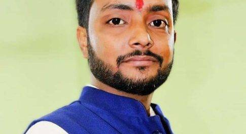 बृजमनगंज।बिजली की समस्या को लेकर किशन जायसवाल ने ब्यापारियों से की अपील
