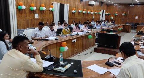 डीएम की अध्यक्षता में विकास कार्यो की मासिक समीक्षा बैठक सम्पन्न निर्माण कार्यो को निर्धारित मानक व गुणवत्ता के साथ समय से पूर्ण करने के दिये गये निर्देश विभागीय योजनाओं एवं कार्यक्रमों के क्रियान्वयन में किसी प्रकार की लापरवाही क्षम्य नहीं: डीएम