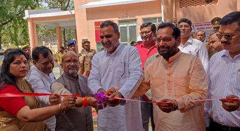 केन्द्रीय राज्य मंत्री ने विकास प्रदर्शनी का किया उद्घाटन