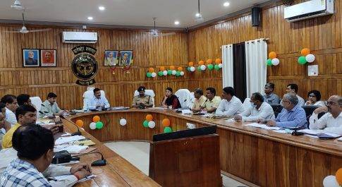 डीएम की अध्यक्षता में सम्पन्न हुई जिला पोषण समिति की बैठक