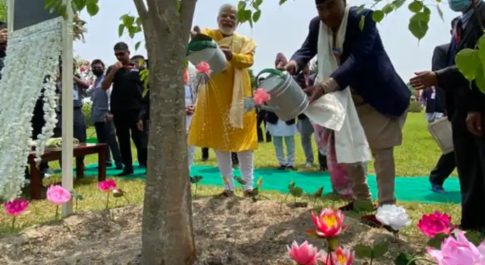 बुद्ध पूर्णिमा के अवसर पर लुंबिनी पहुंचे पीएम मोदी ,नेपाल प्रधानमंत्री शेर बहादुर देउबा ने किया स्वागत