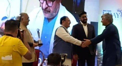 बी जे पी के राष्ट्रीय अध्यकक्ष श्री जे पी नड्डा जी ने अवेकनिंग इंडिया व हर्ष ई एन टी द्वारा 101 कान के पर्दों के फ़्री ऑपरेशन करने के लिये डॉक्टर बी पी त्यागी की की सर्हाना