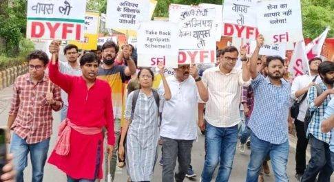 अग्निपथ : इस आग में स्वाहा होने से कुछ नहीं बचेगा