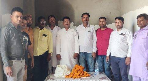 बेखौफ खबर के पत्रकारों की मासिक बैठक हुई सम्पन्न, दूरदर्शन के वरिष्ठ पत्रकार को किया गया सम्मानित
