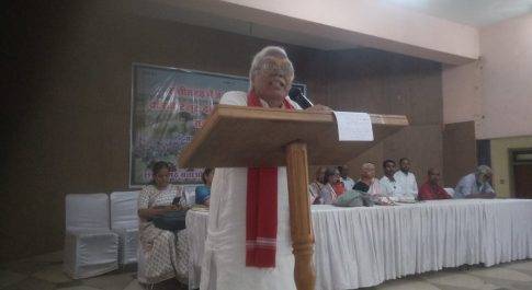 जमीन की कॉर्पोरेट लूट, आदिवासियों के निर्मम दमन के खिलाफ एकजुट हुए कई संगठन : भूमि अधिकार आंदोलन के सम्मेलन में दिखी देश भर की एकजुटता