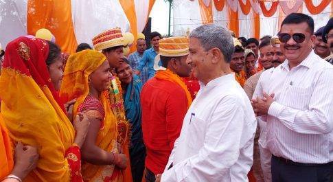 जिले में 08 स्थानों पर सम्पन्न हुआ मुख्यमंत्री सामूहिक विवाह कार्यक्रम 376 जोड़े परिणय सूत्र में बंधे