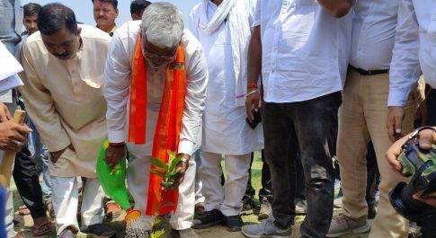 जल शक्ति मंत्री ने ऐरिया ग्रामीण पाइप पेयजल योजना का किया निरीक्षण
