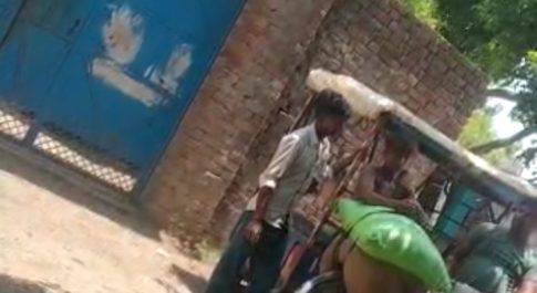 भारत से नेपाल को हो रही है धड़ल्ले से खाद व अन्य प्रतिबंधित सामानो की तस्करी