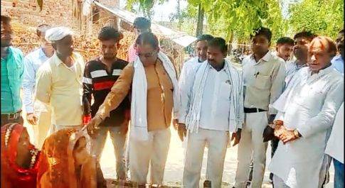 एक महीना 27 दिन बीत जाने के बाद भी अभी तक हत्यारों तक नहीं पहुंच पाई पुलिस