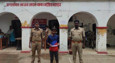 चाकू के साथ एक अभियुक्त गिरफ्तार