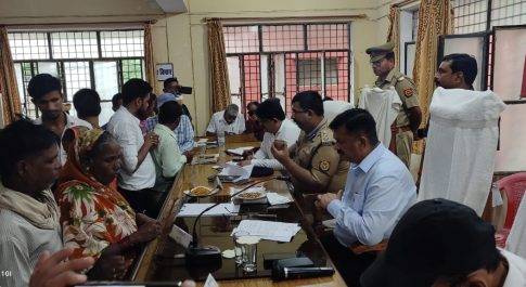 जिलाधिकारी की अध्यक्षता में नानपारा में सम्पन्न हुआ सम्पूर्ण समाधान दिवस