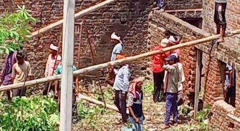 न्याय बड़ा न भैय्या सबसे बड़ा रुपैया, सिक्को की चकाचौंध में आकर थाना प्रभारी निरीक्षक द्वारा अवैध कब्जा कराने की हो रही कोशिश