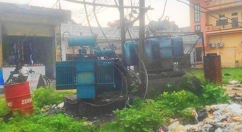 भारत नेपाल सीमावर्ती क्षेत्र में विद्युत समस्याओं से त्रस्त हो चुकी जनता