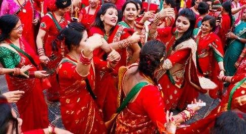 नेपालगंज में हरतालिका तीज का पर्व बड़े ही हर्षोल्लास के साथ मनाया गया