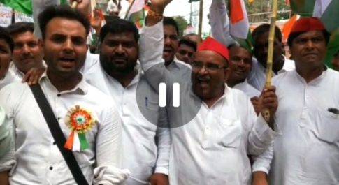 देश की आजादी में अपने प्राणों को न्यौछावर करने वाले वीर शहीदों की प्रतिमा पर पुष्प अर्पित कर सपा ने किया घर-घर फहराए राष्ट्रीय ध्वज अभियान का समापन