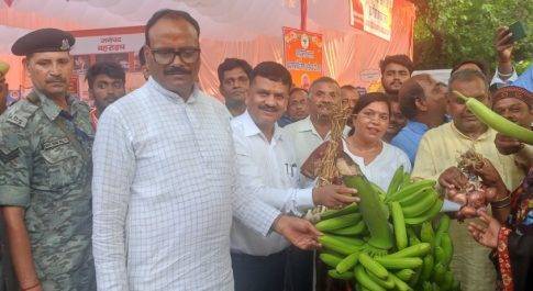 प्रदर्शनी पण्डालों का उप मुख्यमंत्री ने किया उदघाटन