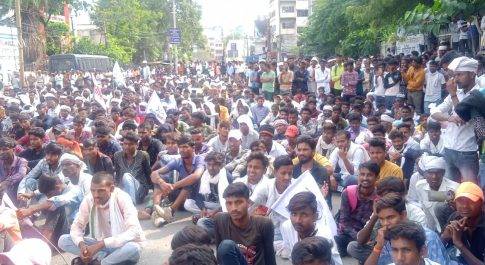 प्रकाश भील को न्याय दिलाने के लिए भील प्रदेश मुक्ति मोर्चा के बैनर तले ज्ञापन सौंपा गया