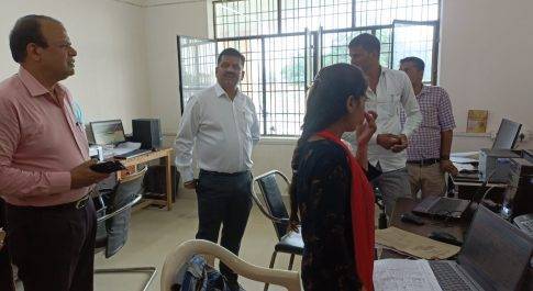 डाटा फीडिंग कार्य का निरन्तर पर्यवेक्षण करें अधिकारी: डीएम