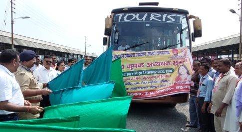 विधायक बलहा ने डीएम व एसपी के साथ किसानों के दल को किया रवाना  हरियाणा व शामली का जिले के कृषक करेंगे शैक्षणिक भ्रमण