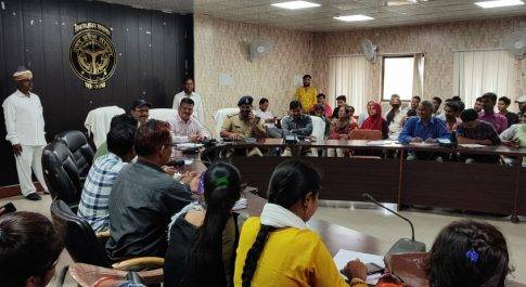 गोल्डेन कार्ड बनाने की जिम्मेदारी पंचायत सहायकों के कांधों पर प्रशिक्षित किये गये पंचायत सहायक