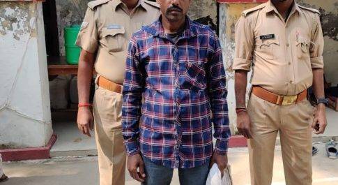 काफी समय से वांछित चल रहे एक वारण्टी को पुलिस ने किया गिरफ़्तार
