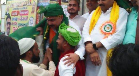 धूमधाम से मनाया गया जुलूस ए मोहम्मदी ,सीरत कमेटी ने किया तबर्रुक वितरण