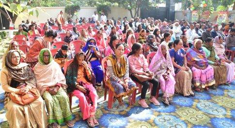 पूर्व सैनिक पुनर्मिलन समारोह में सम्मानित किये गये पूर्व सैनिक व आश्रित