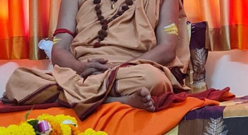 शंकराचार्य अविमुक्तेश्वरानन्द सरस्वती ने कहा -फिल्मों में देवी देवताओं का अपमान बर्दाश्त नहीं होगा, अब वालीवुड को सुधरना होगा 