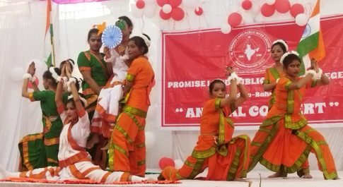 वार्षिकोत्सव में विद्यार्थियों ने प्रस्तुत किए विभिन्न सांस्कृतिक व सामाजिक कार्यक्रम