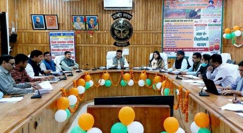 10 वर्ष पूर्व बने आधार कार्डों के अपडेशन के लिए जनपद में संचालित होगा अभियान