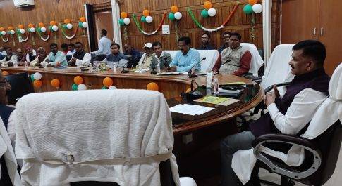 डीएम की अध्यक्षता में सम्पन्न हुआ ‘किसान दिवस’  किसानों को पराली जलाने की घटनाओं को प्रत्येक दशा में रोकने के दिये गये निर्देश