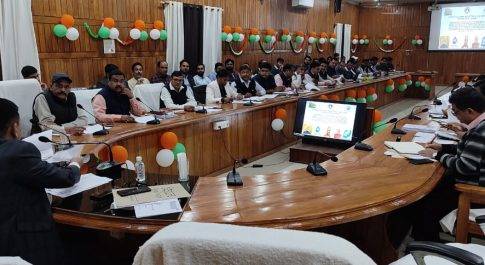डीएम की अध्यक्षता में सम्पन्न हुई जिला पेयजल एवं स्वच्छता समिति की बैठक