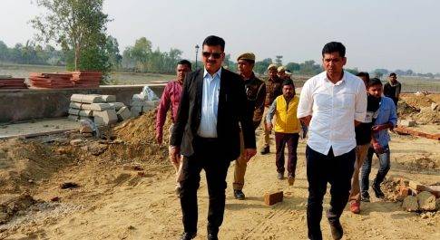 जिलाधिकारी ने किया महाराजा सुहेलदेव स्मारक स्थल का निरीक्षण