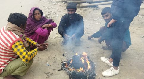 पछुआ हवा ने बढ़ाई भारत नेपाल सीमावर्ती तराई क्षेत्र में ठंड बढ़ी