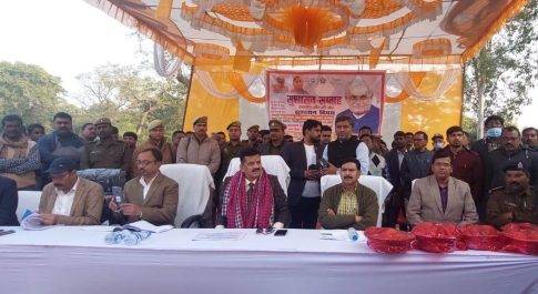 नवसृजित राजस्व ग्राम भवानीपुर में भव्यता के साथ मनाया गया सुशासन दिवस  डीएम की अध्यक्षता में सम्पन्न हुई विशाल चौपाल