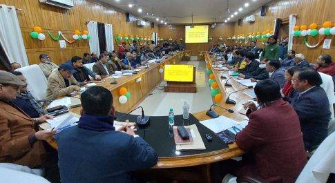 डीएम की अध्यक्षता में सम्पन्न हुई जिला स्वास्थ्य समिति की बैठक