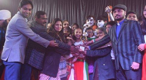 पुरूष प्रधान समाज में महिलाओं के संघर्ष की कहानी ‘‘पुरूष’’ का हुआ मंचन