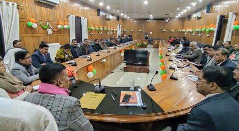 इन्वेस्टर समिट हेतु जिले से एक हज़ार करोड़ से अधिक के प्रस्ताव की संभावना: डीएम