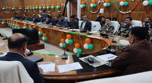 नारकोटिस पदार्थो के अवैध निर्माण, संचरण, बिक्री पर लगाया जाय प्रभावी अंकुश: डीएम