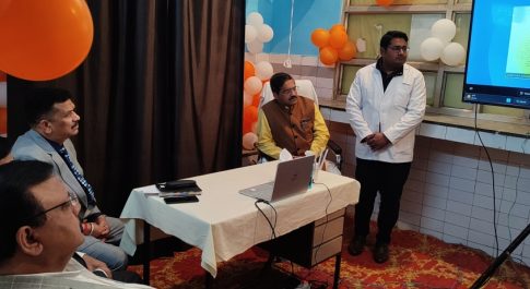 जनपद को नशा मुक्त उपचार केन्द्र की मिली सौगात  डीएम के नेतृत्व लोगों ने नशामुक्ति की ली शपथ