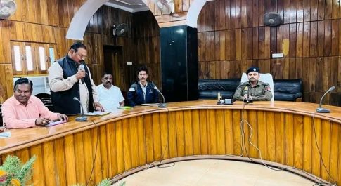 पुलिस अधीक्षक प्रशान्त वर्मा ने पुलिस विभाग के पेंशनर कर्मियों के साथ की मीटिंग
