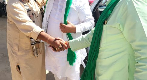 राकेश टिकैत ने कोंडागांव में दिग्गज किसान नेता डॉक्टर राजाराम त्रिपाठी से की मुलाकात, किसानों के मुद्दे पर हुई विस्तार से चर्चा