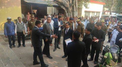 अध्यक्ष राजस्व परिषद ने किया तहसील सदर का निरीक्षण