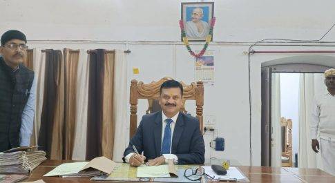 राष्ट्रीय लोक अदालत में डीएम द्वारा निस्तारित किये गये 25 वाद