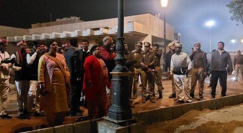 महाराजा सुहेलदेव स्मारक स्थल का प्रभारी मंत्री ने किया निरीक्षण