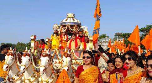 श्रीराम नवमी के अवसर पर गेंदघर मैदान से निकाली गई विशाल शोभा यात्रा