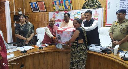 ओडीओपी योजना के तहत 14 लाभार्थियों को मिली टूलकिट की सौगात