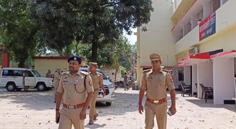 आगामी नगर निकाय चुनाव को दृष्टिगत रखते हुए पुलिस अधीक्षक श्री प्रशान्त वर्मा द्वारा कोतवाली देहात का किया गया औचक निरीक्षण