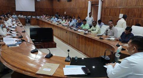 डीएम की अध्यक्षता में सम्पन्न हुई जिला स्वास्थ्य समिति की बैठक