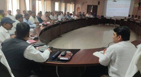 नामांकन प्रकिया के सम्बंध में प्रशिक्षित किये गये आरओ, एआरओ
